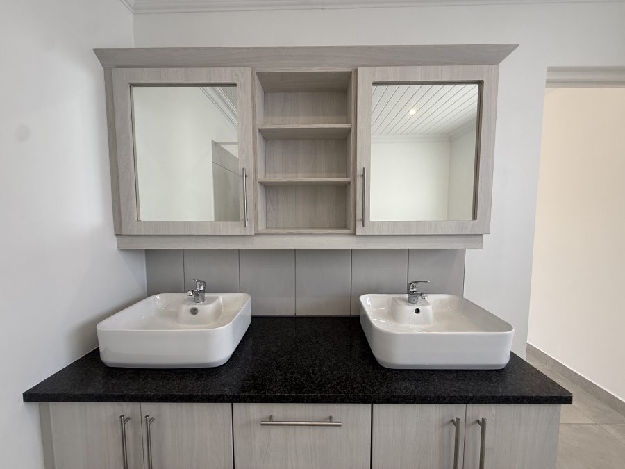 3 Bedroom Property for Sale in Stilbaai Wes Western Cape